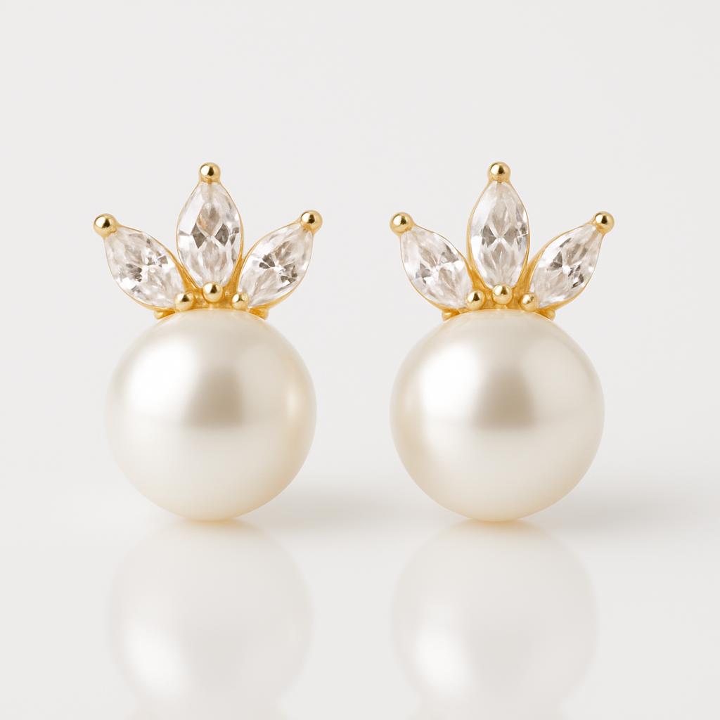 Konkanok Pearl Earrings Detail